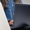 Incase Edge Hardshell Case - Etui MacBook Air 15