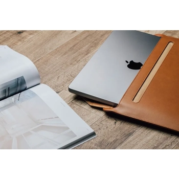 Moshi Muse 14