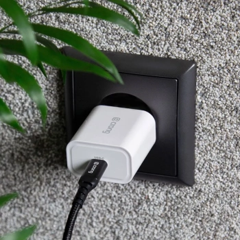 Crong USB-C Travel Charger - Ładowarka sieciowa USB-C Power Delivery 20W (biały)