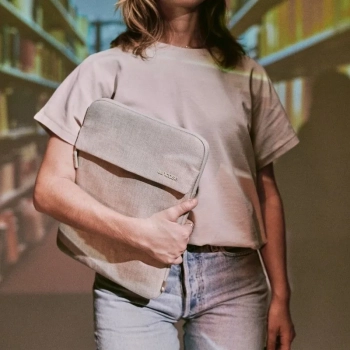 Incase Crosstown Sleeve with Woolenex - Pokrowiec z kieszenią MacBook Pro 14