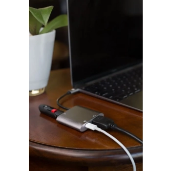 Kanex USB-C VGA Adapter with Power Delivery - Adapter z USB-C na USB 1,5 A, USB-C Power Delivery 60 W + VGA Full HD (Anodized Aluminum)