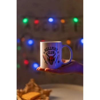 Stranger Things - Kubek ceramiczny w pudełku prezentowym 350 ml (Hellfire Club)