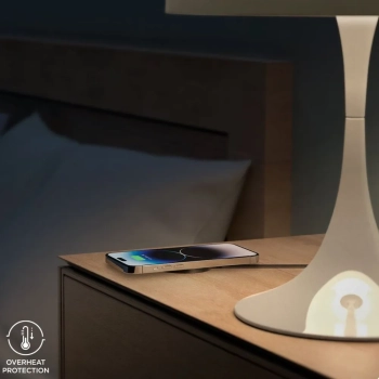 Spigen PF2101 ArcField - Ładowarka indukcyjna MagSafe 7,5W (Czarny)